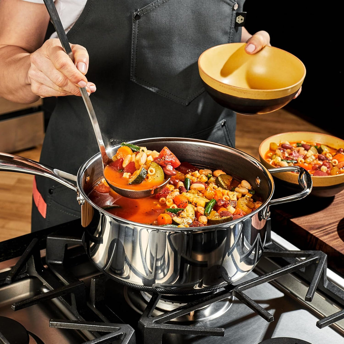 Hybrid Nonstick 4.7-Litre Saucepan with Tempered Glass Lid, Stay-Cool Handle